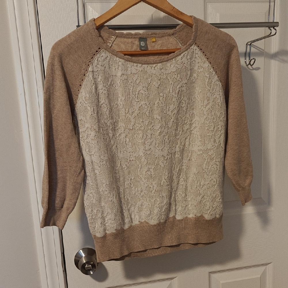 🔥 2/$10 3/$12 Lace Front Sweater in Beige and Cream